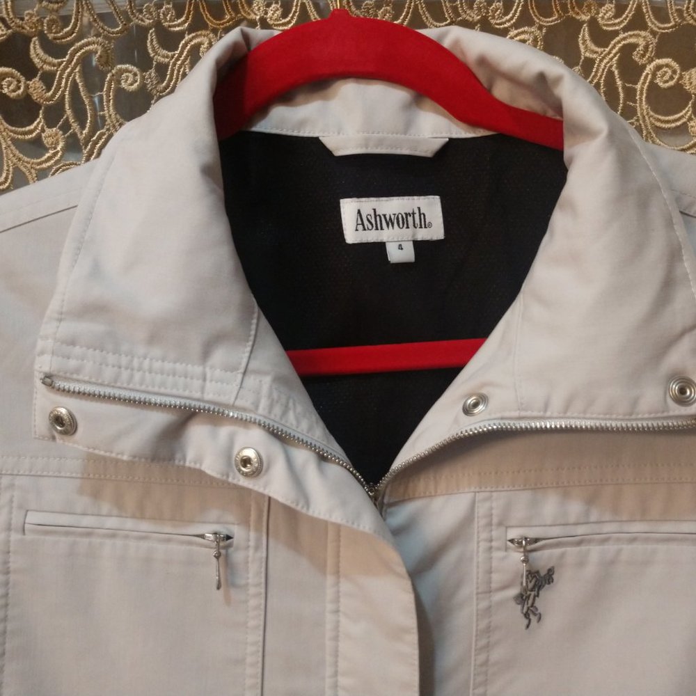Coat - Picture 10 of 12